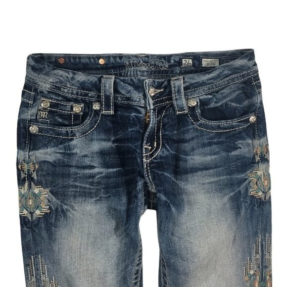 WJ401 Women’s Miss Me Designer Embellished Cropped Denim Rhinestone Jeans 26 - Picture 3 of 10